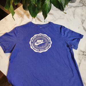 Blue NIKE Short Sleeve T-Shirt size M
